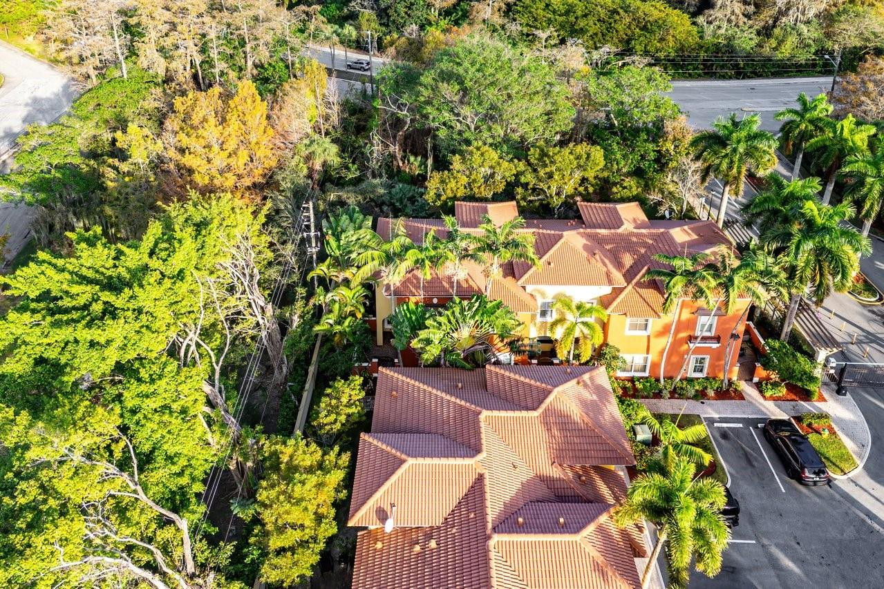 3307 Merrick Lane 1004