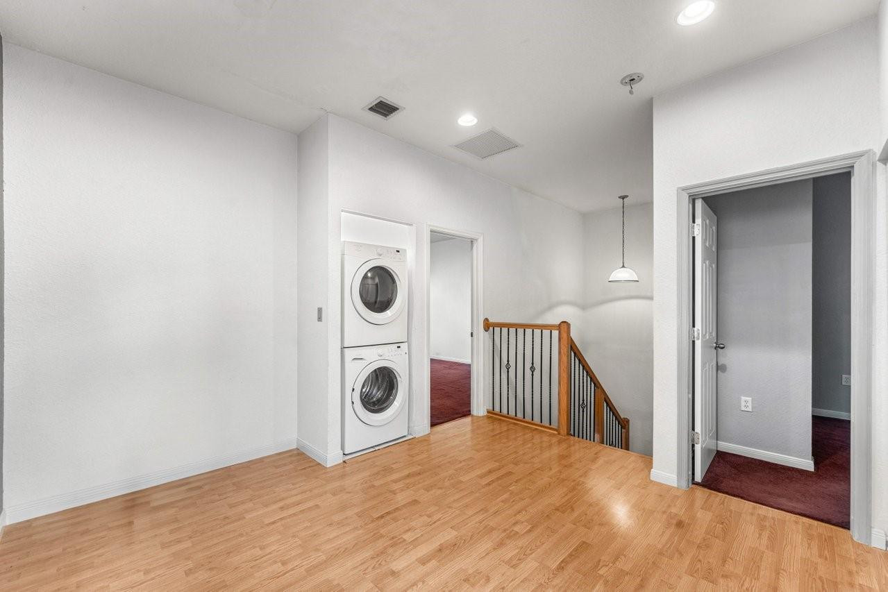 3307 Merrick Lane 1004