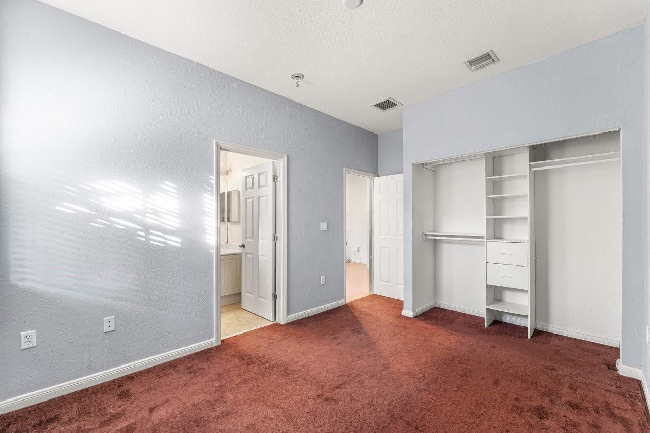 3307 Merrick Lane 1004