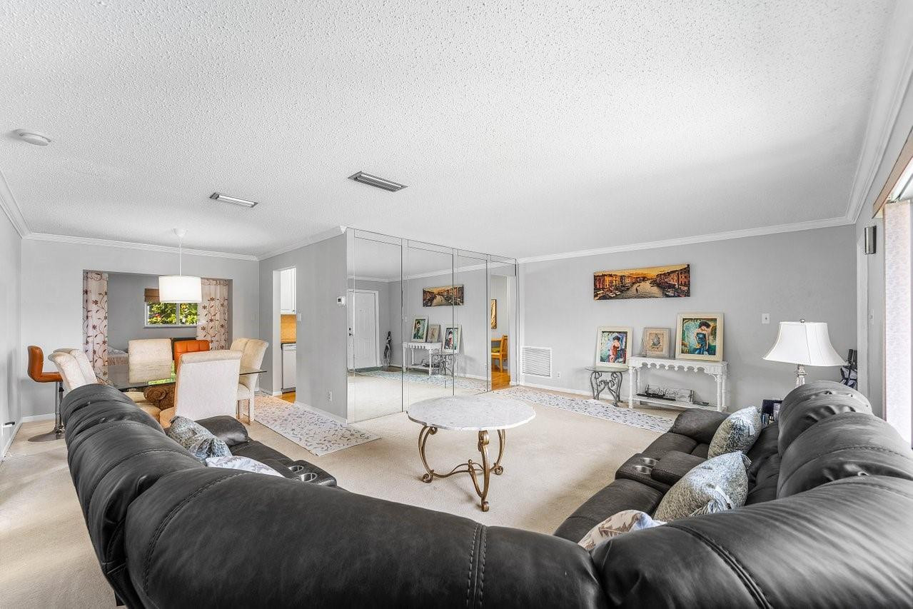 745 NW 72nd Terrace