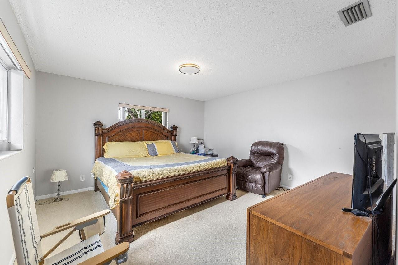 745 NW 72nd Terrace