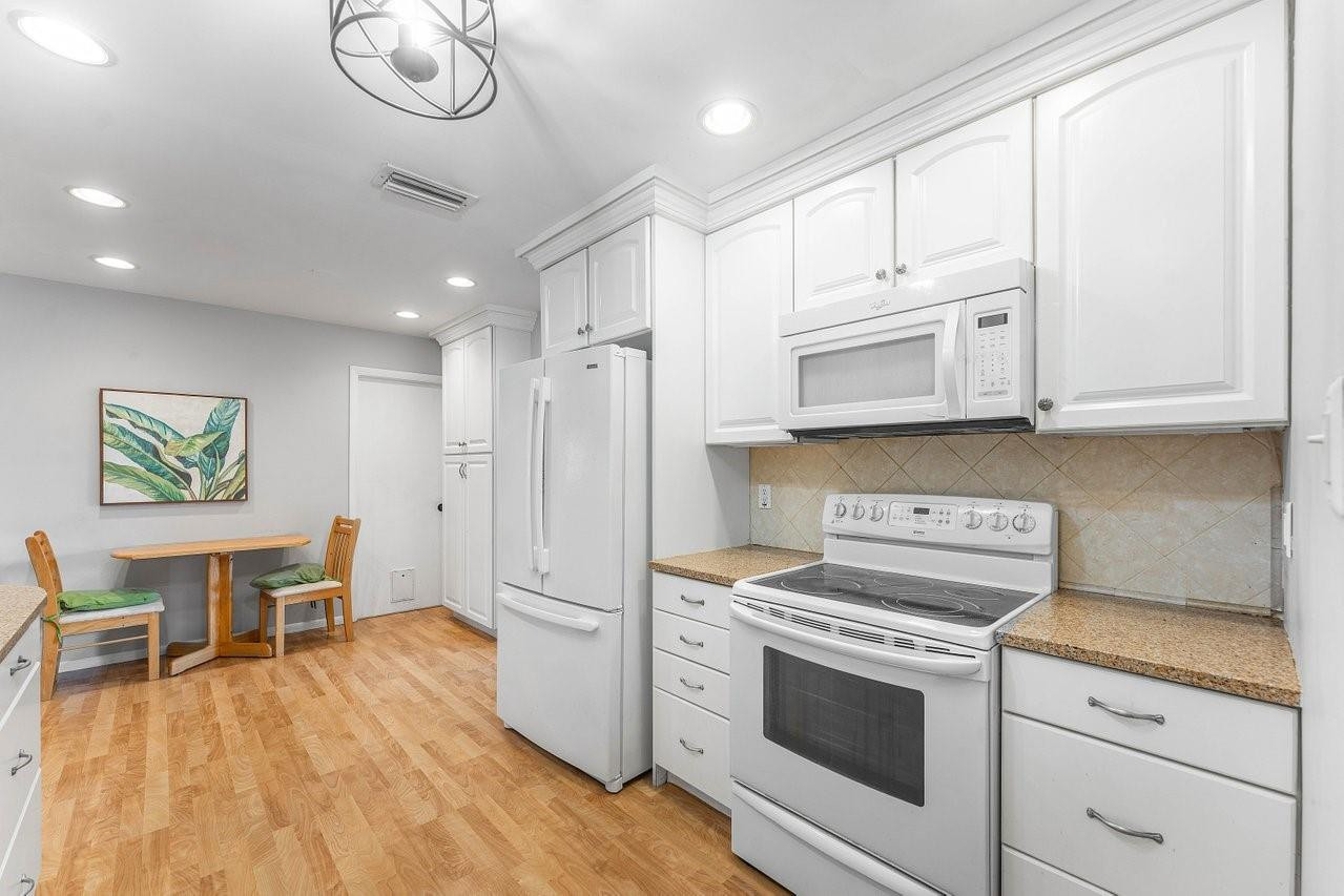 745 NW 72nd Terrace