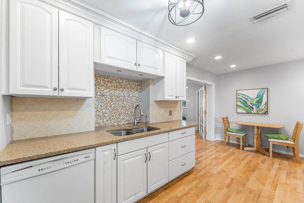 745 NW 72nd Terrace