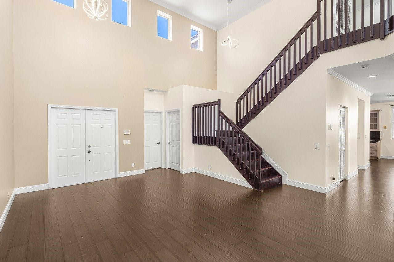 1325 Camellia Circle