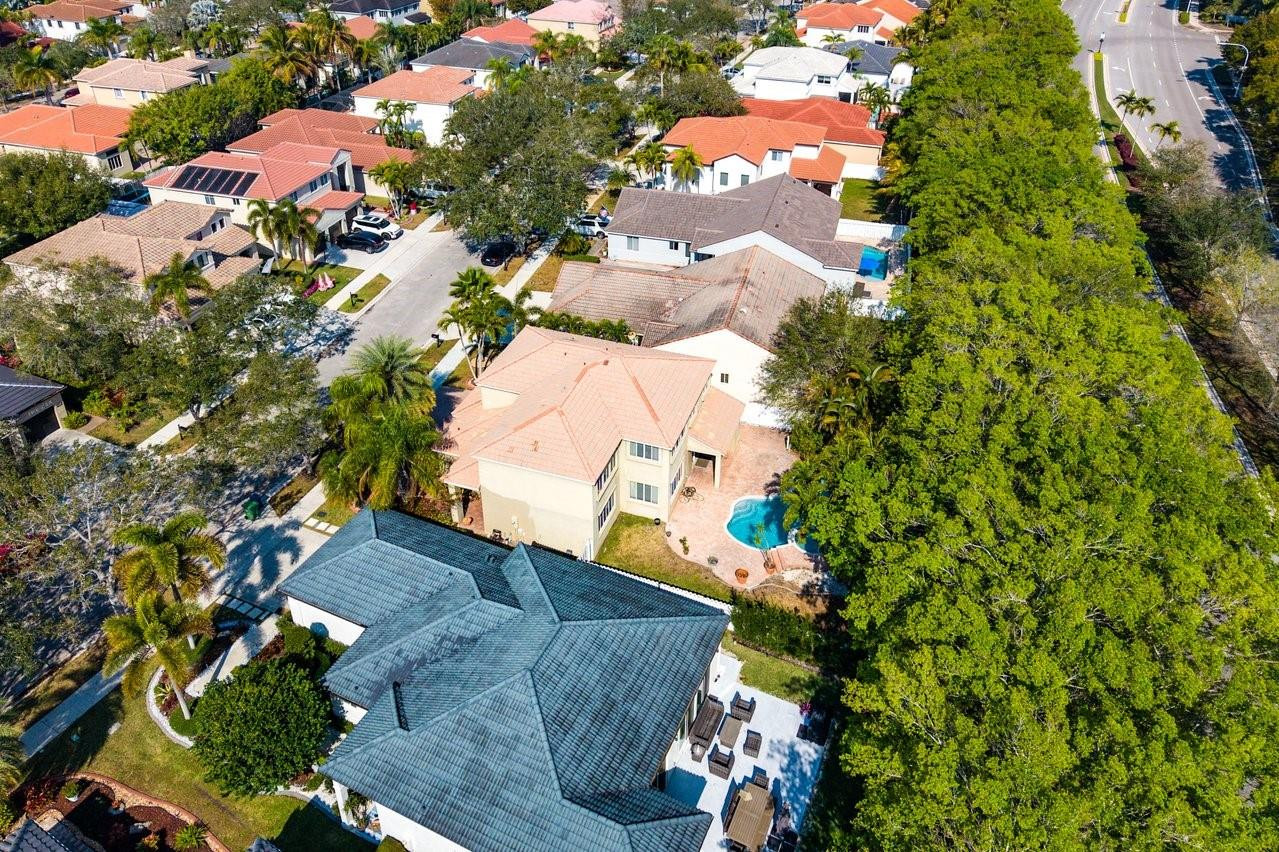 1325 Camellia Circle