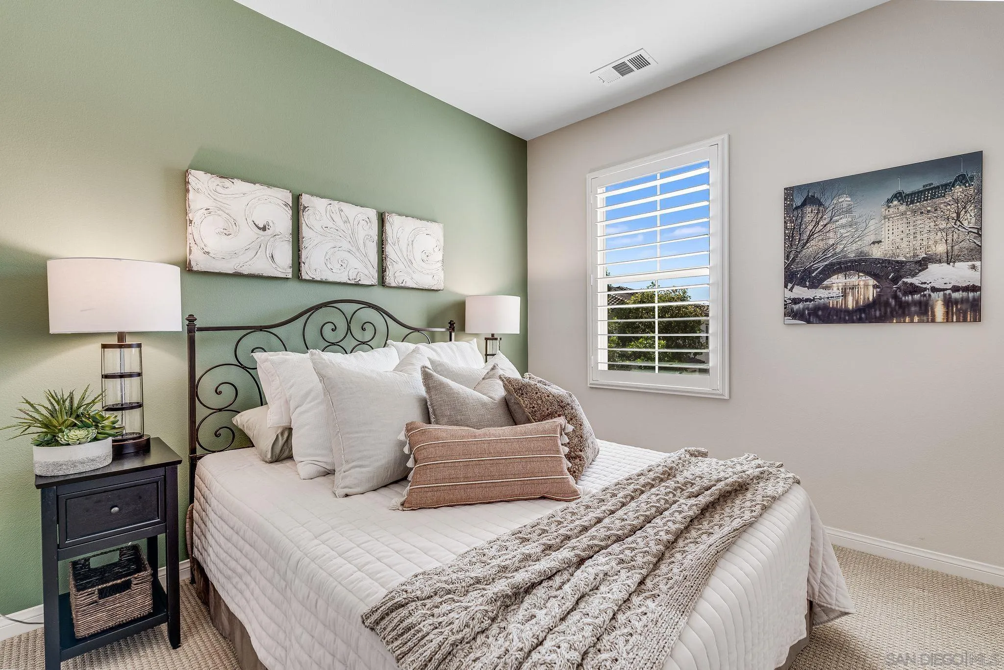 16675 Gill Loop