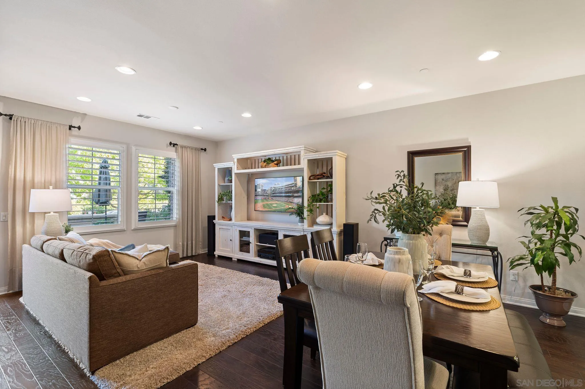 16675 Gill Loop