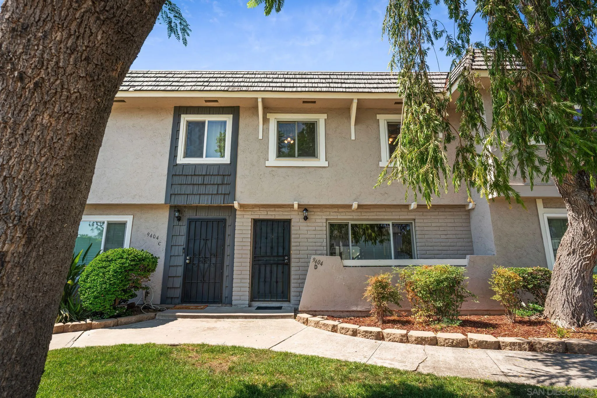 9404 Carlton Oaks Dr Unit D