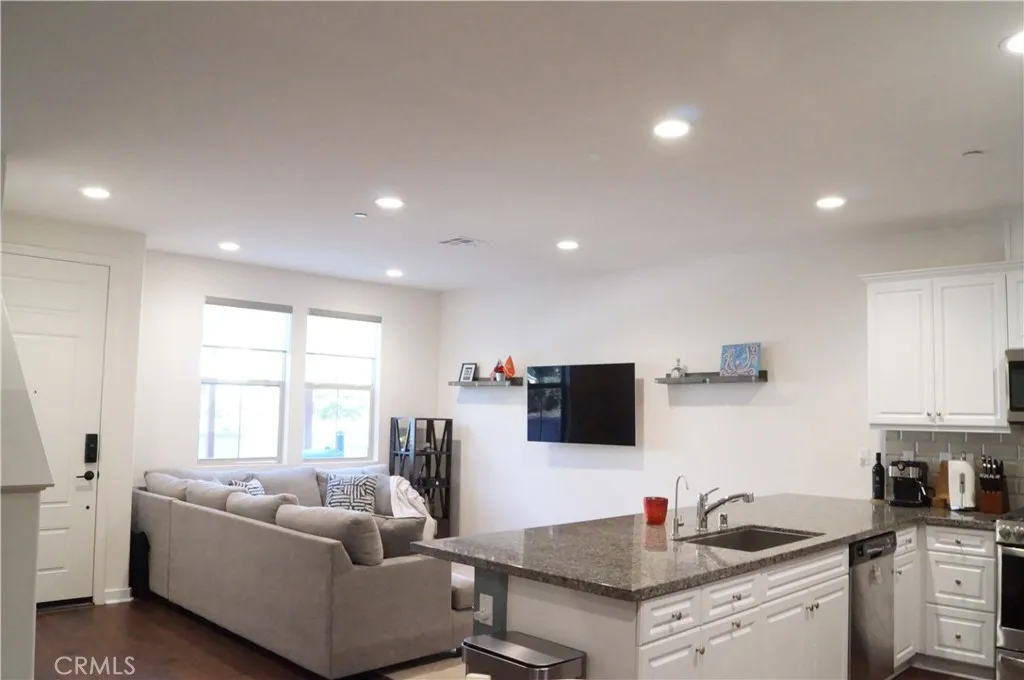 1917 Avenida Echeveria # 47