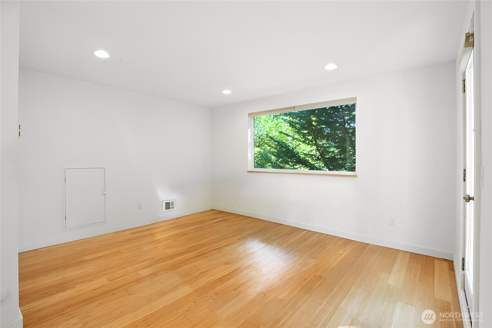 18872 Augusta Avenue NE