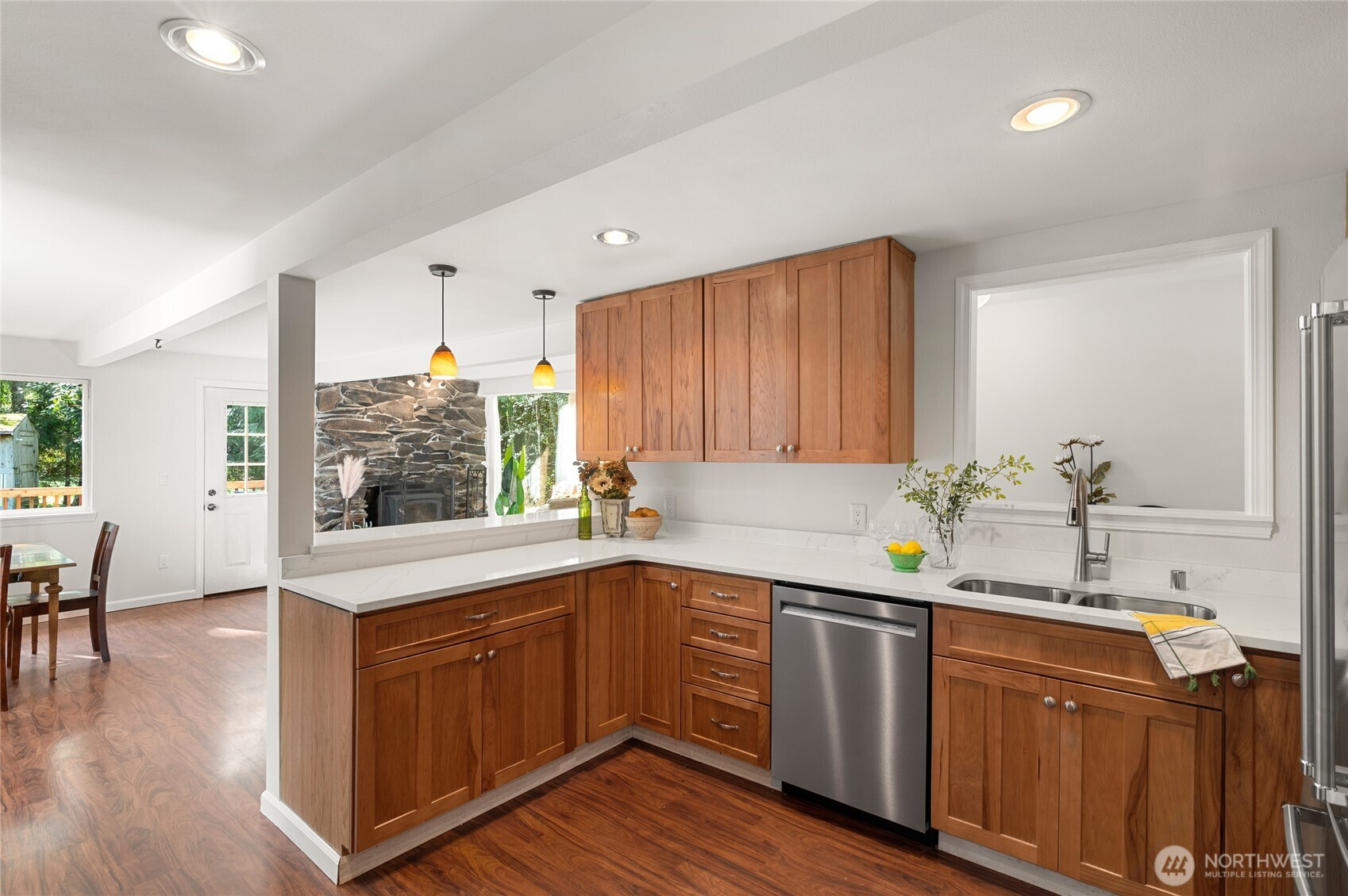 2727 Middle Shore Road