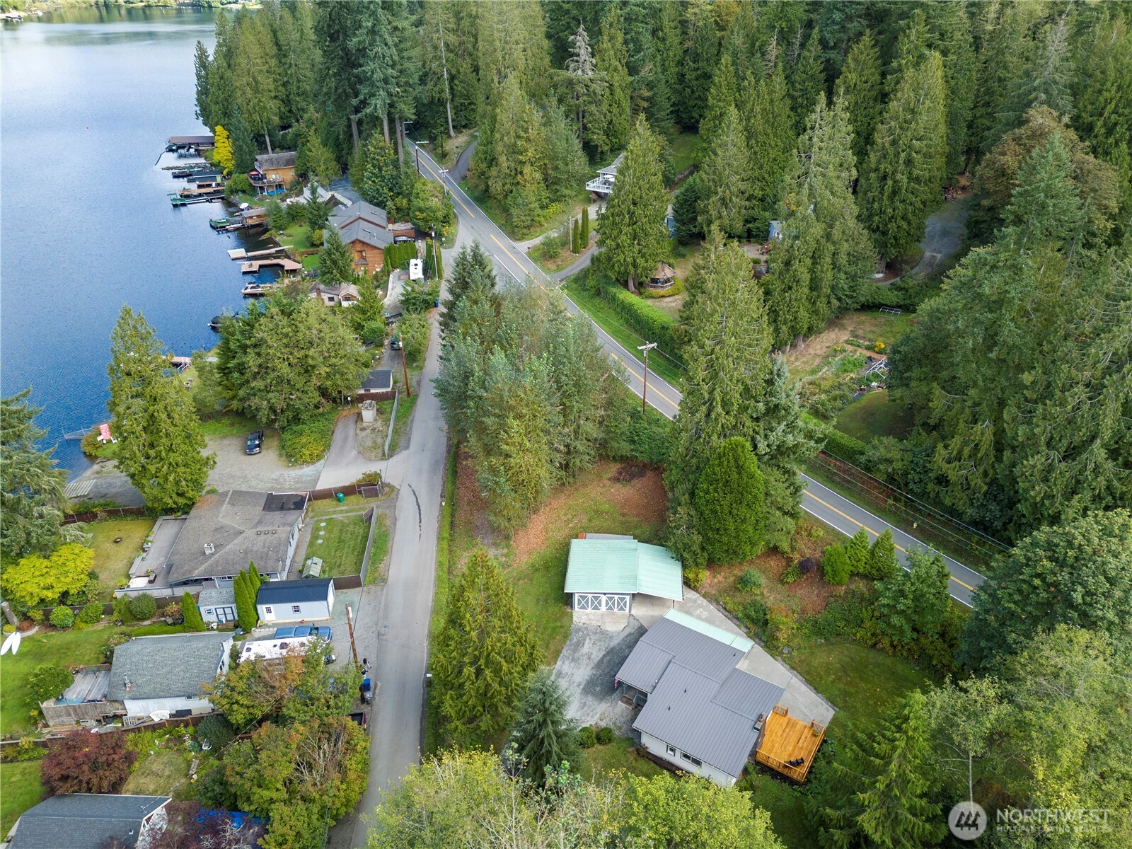 2727 Middle Shore Road