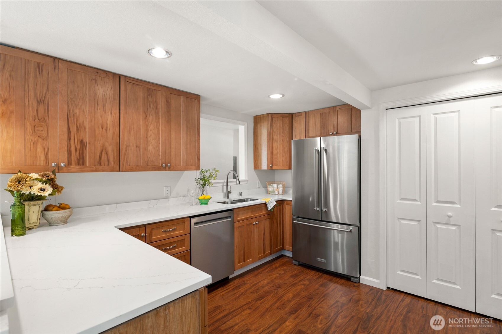 2727 Middle Shore Road