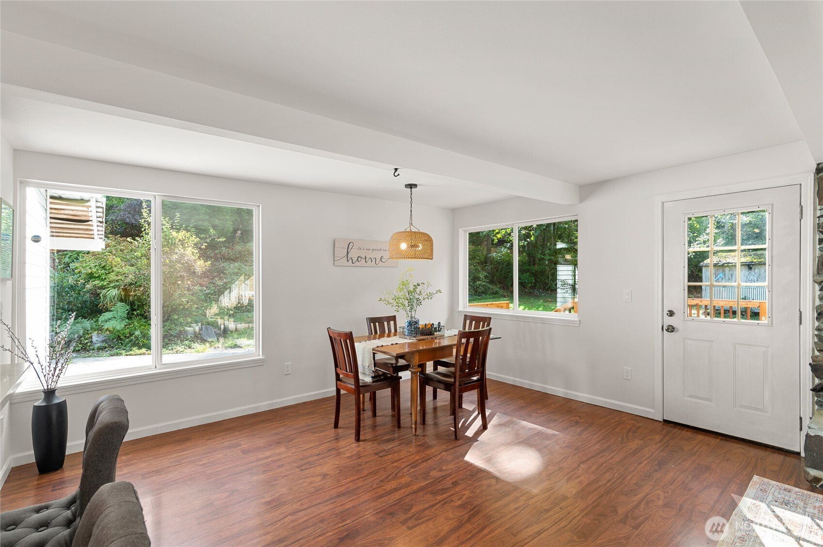 2727 Middle Shore Road