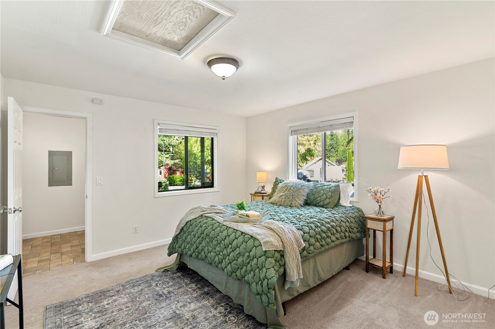 2727 Middle Shore Road