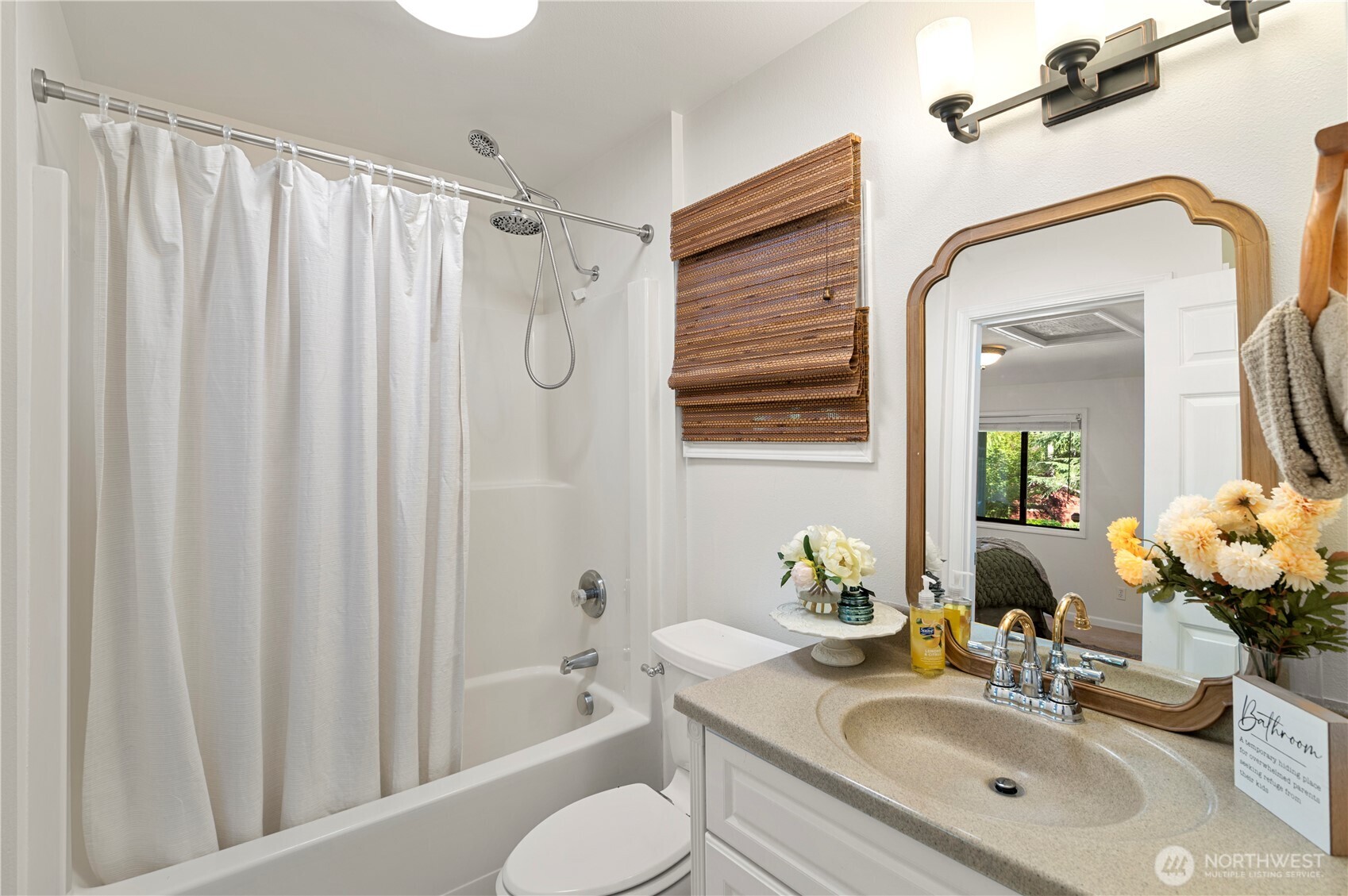 2727 Middle Shore Road