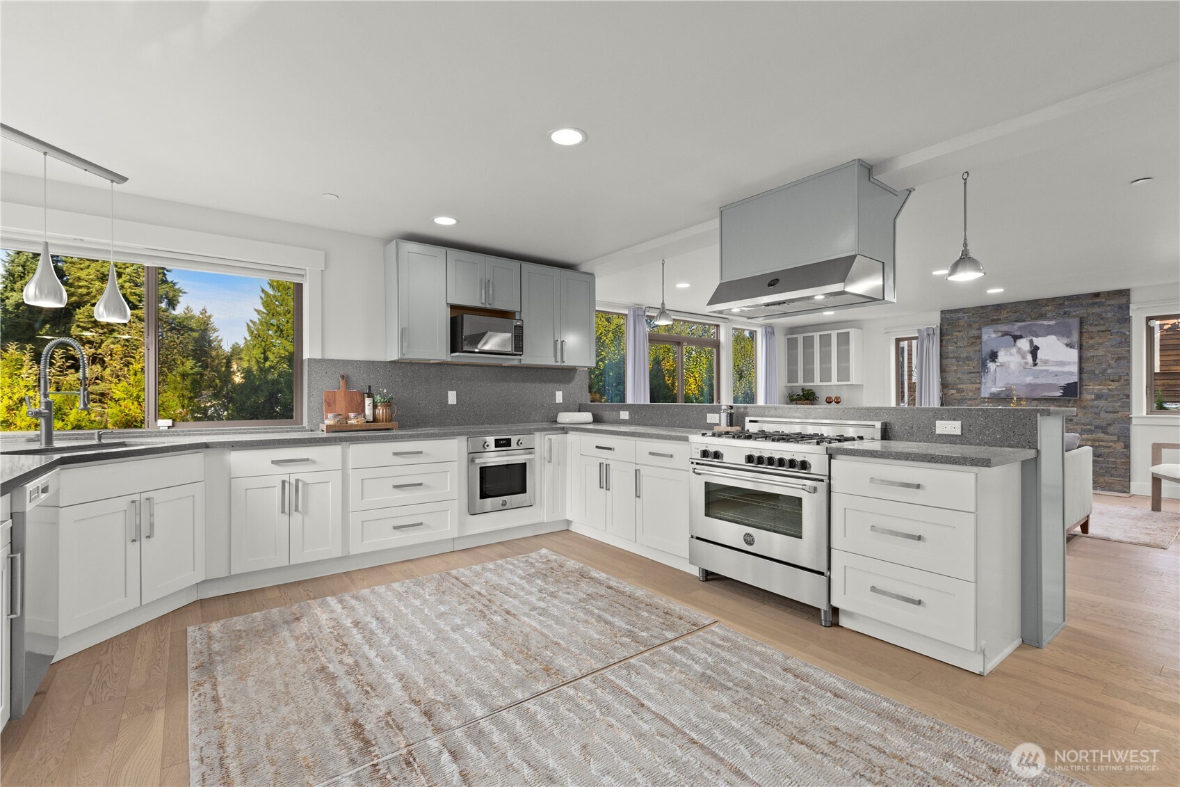 14540 Stone Avenue N