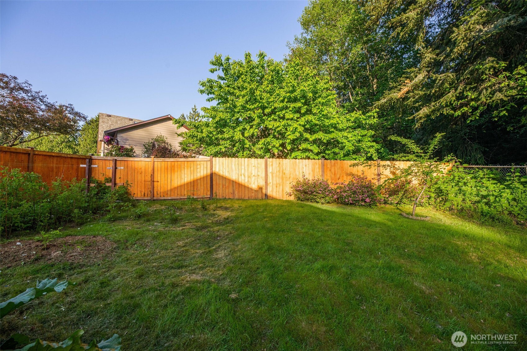 25718 44th Avenue NE