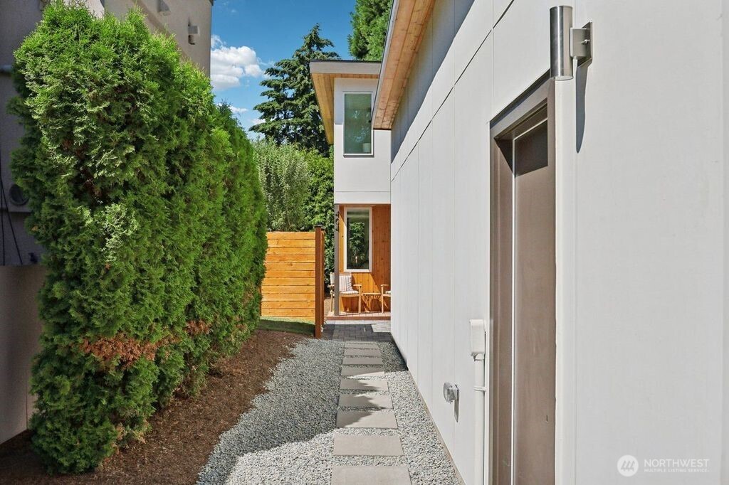 404 N 127th Street