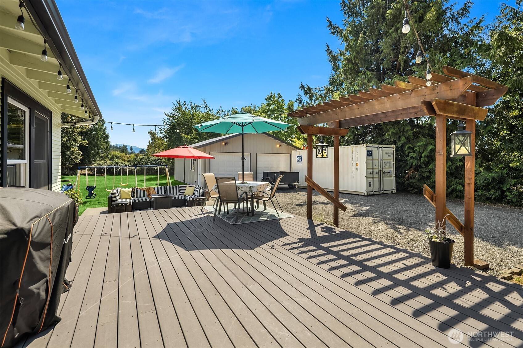 1301 E Victor Street