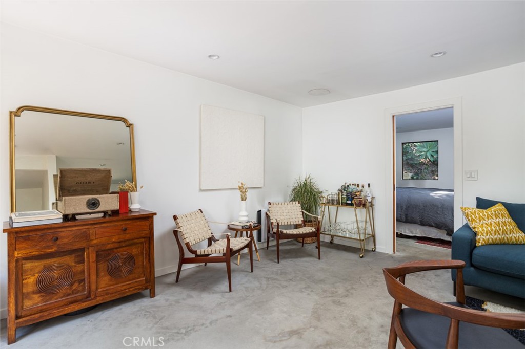 905 N Beverly Glen Boulevard