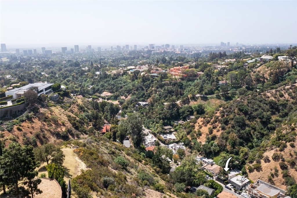 905 N Beverly Glen Boulevard
