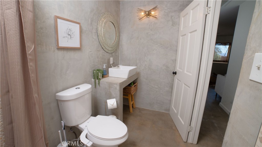 4762 Avenida Del Sol