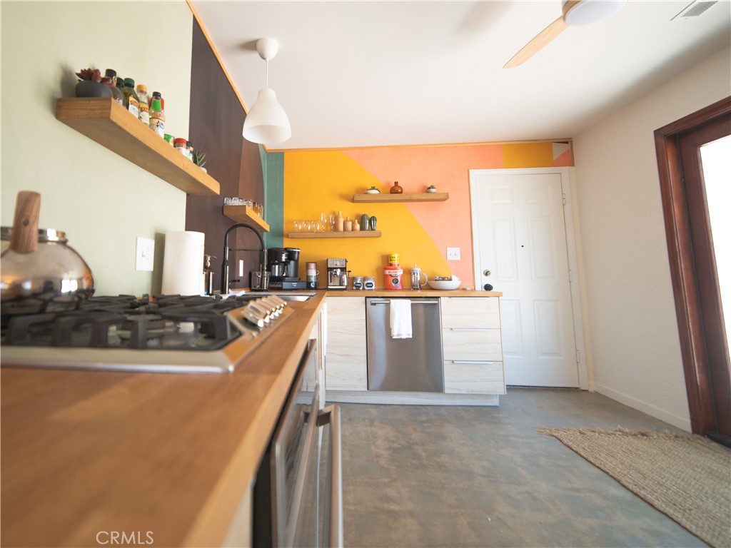 4762 Avenida Del Sol