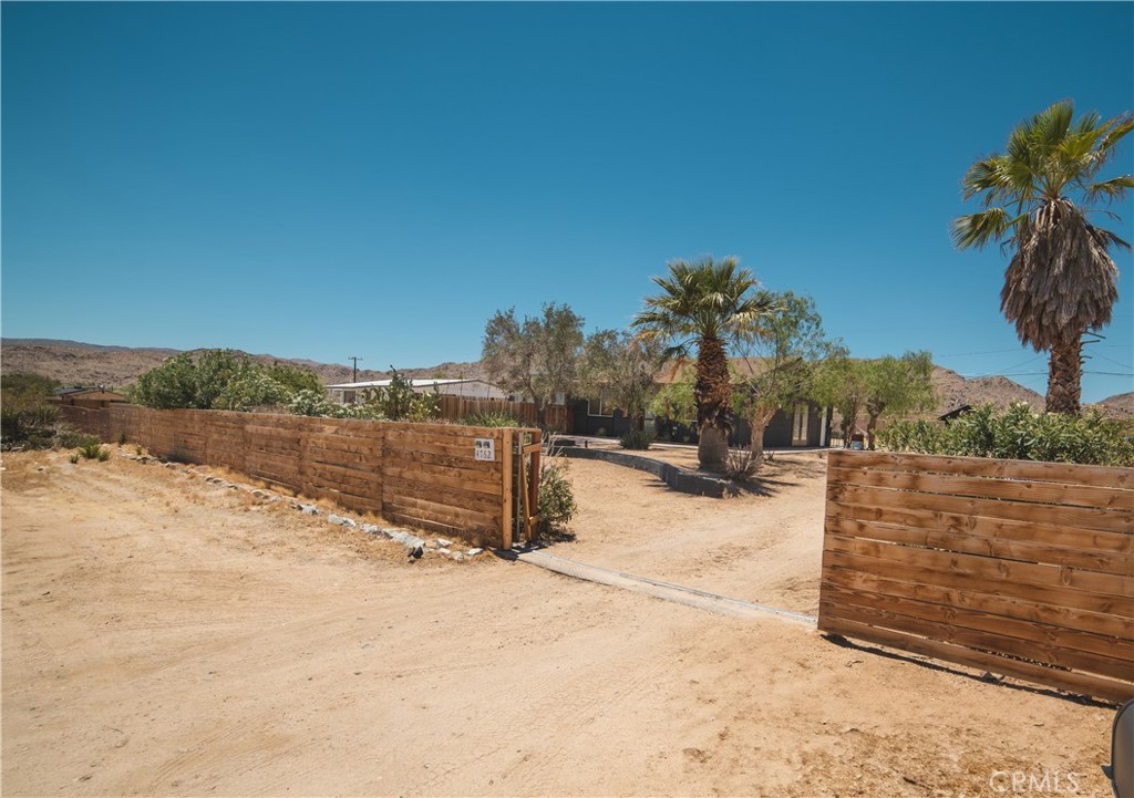 4762 Avenida Del Sol