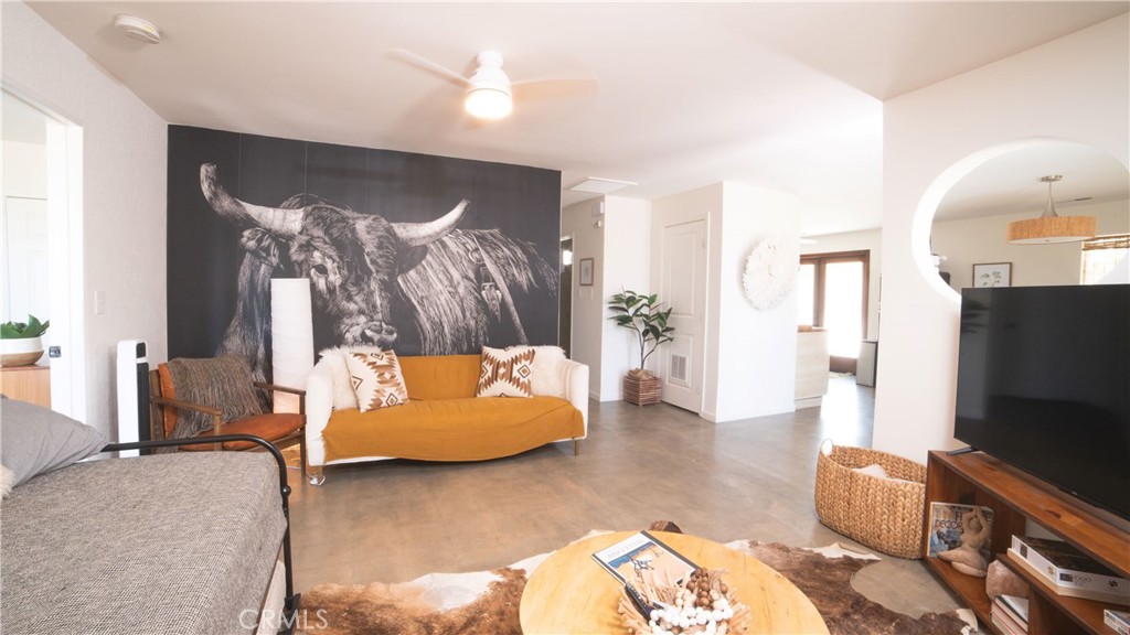 4762 Avenida Del Sol