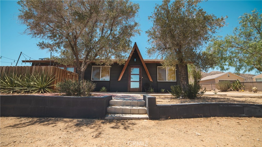 4762 Avenida Del Sol