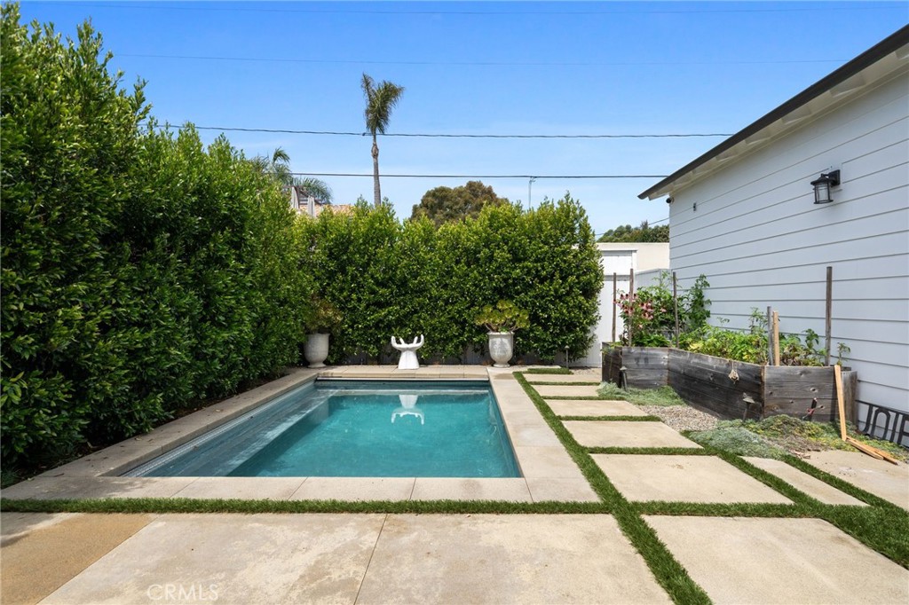 539 San Bernardino Avenue