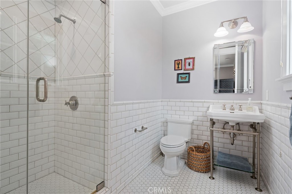 539 San Bernardino Avenue