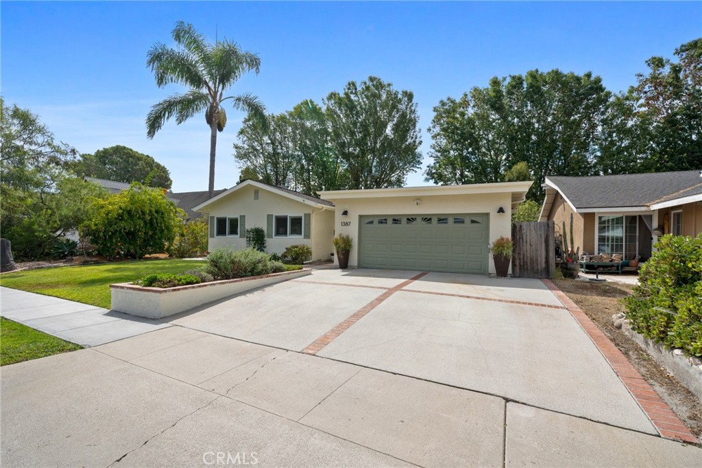 1387 Garlingford Street