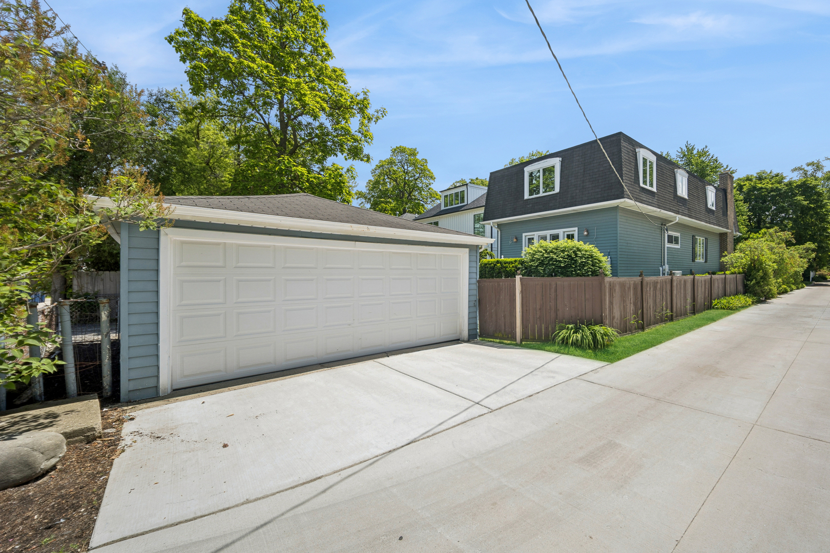 1822 Walnut Avenue
