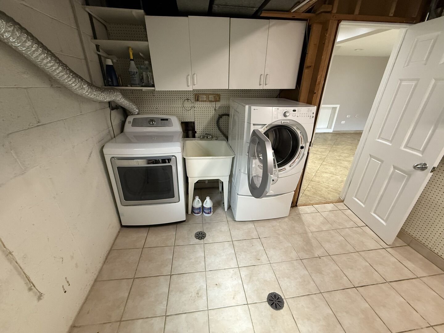 9109 Parkside Avenue Unit: 1
