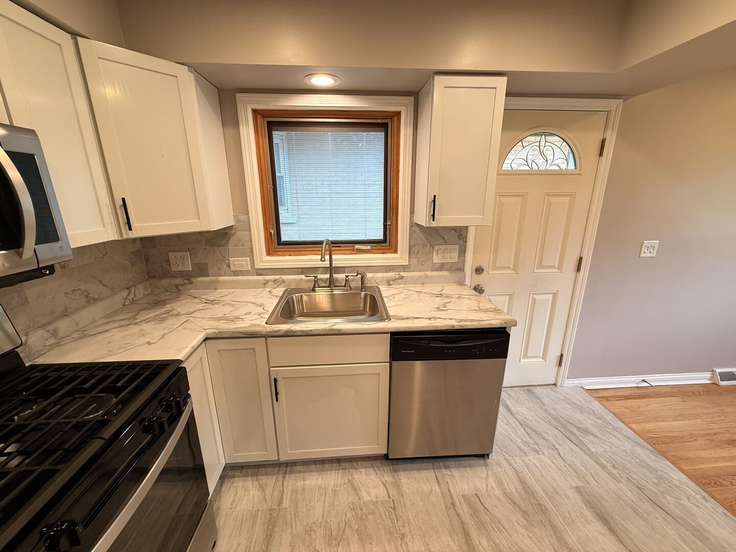9109 Parkside Avenue Unit: 1