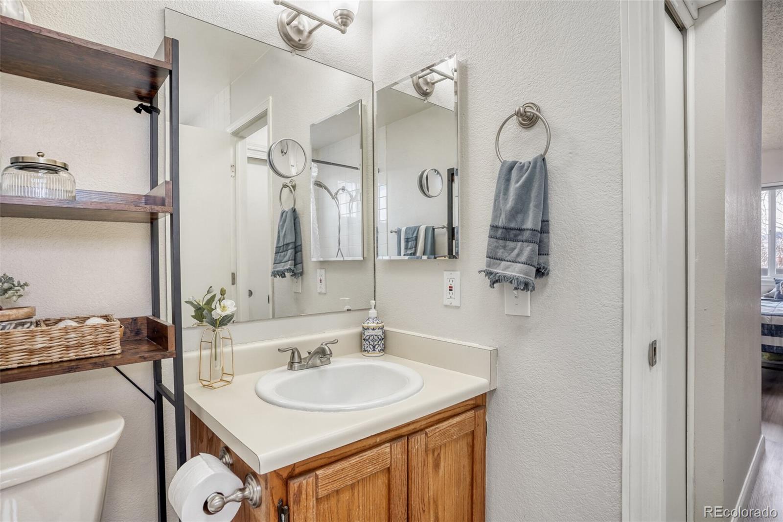 5031 Garrison Street Unit: 204C