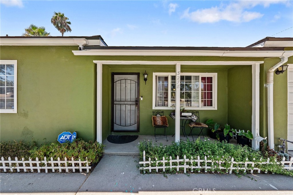 3278 N Golden Avenue