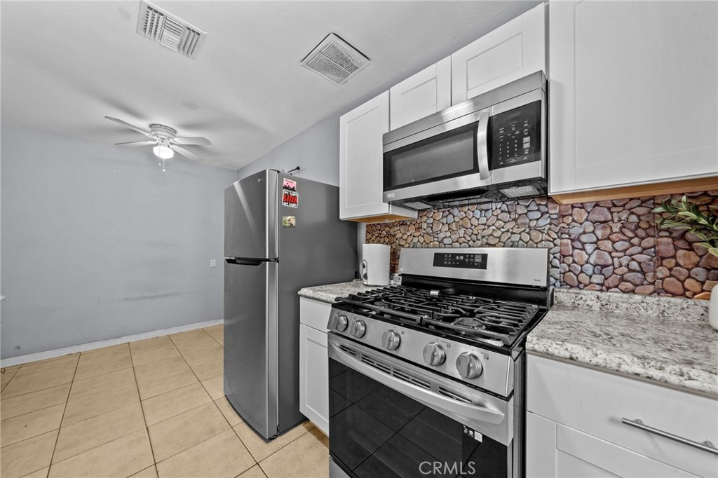 3278 N Golden Avenue