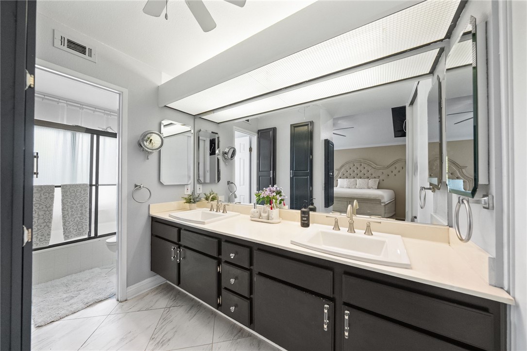 2249 Trafalgar Avenue