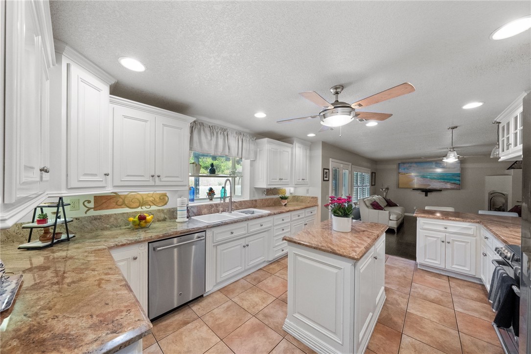 2249 Trafalgar Avenue