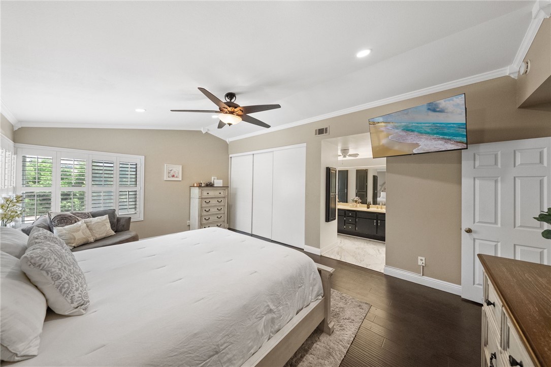 2249 Trafalgar Avenue