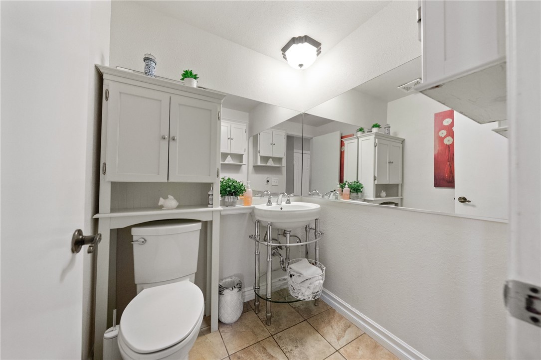 2249 Trafalgar Avenue