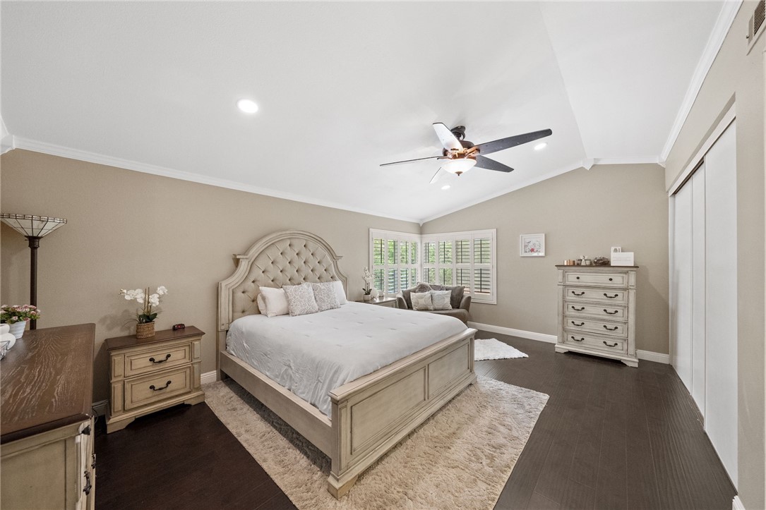 2249 Trafalgar Avenue