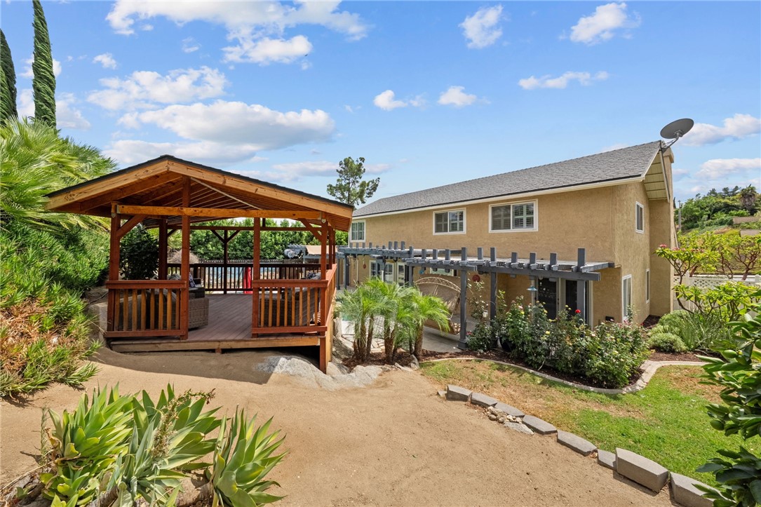 2249 Trafalgar Avenue