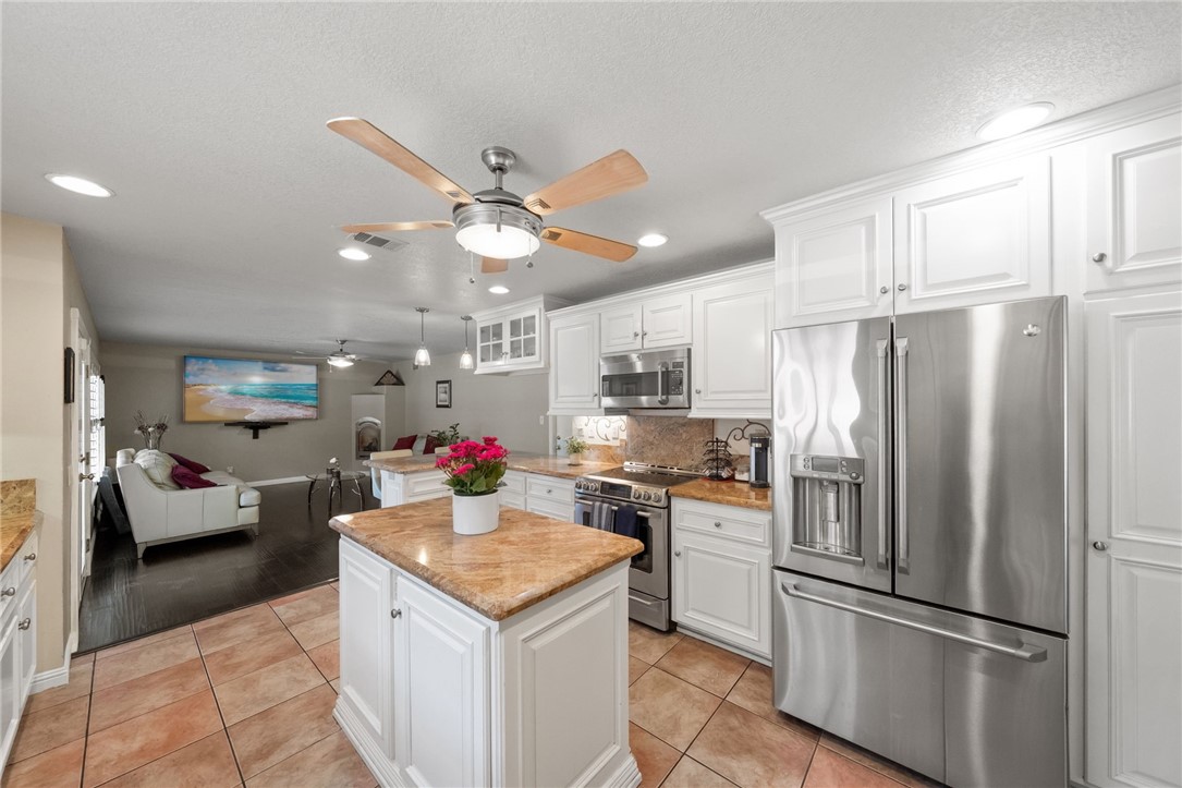 2249 Trafalgar Avenue