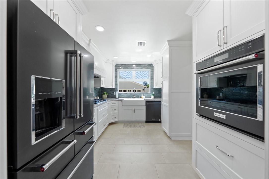 3648 Rosewood Place