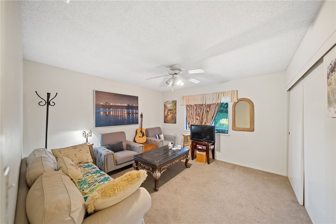 2210 Trafalgar Avenue