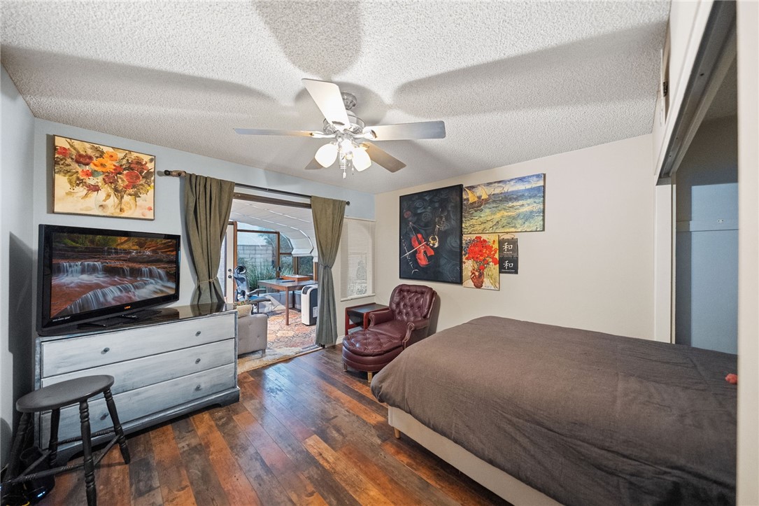 2210 Trafalgar Avenue